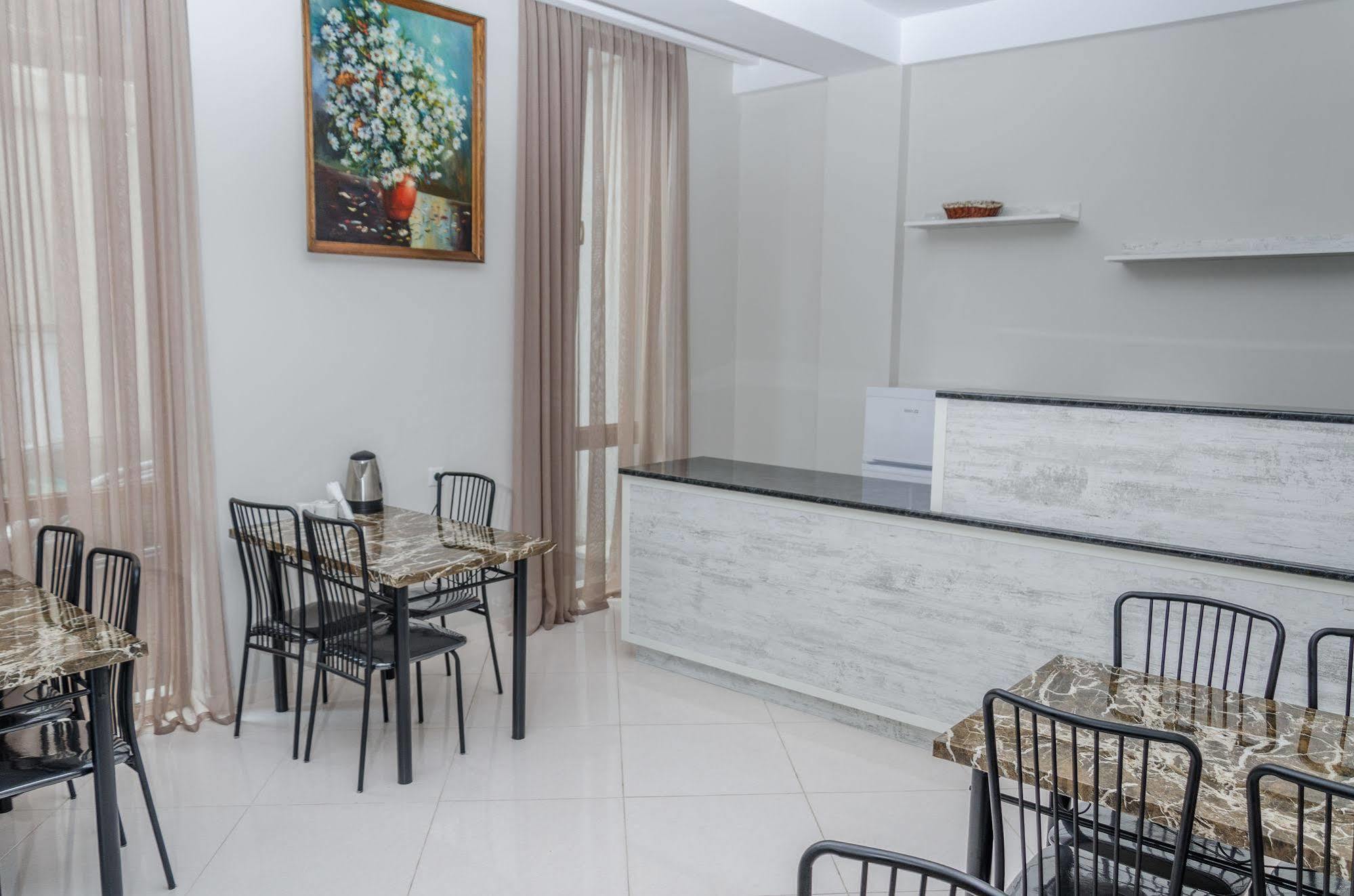 Big Bay Hotel Tbilisi Exterior photo